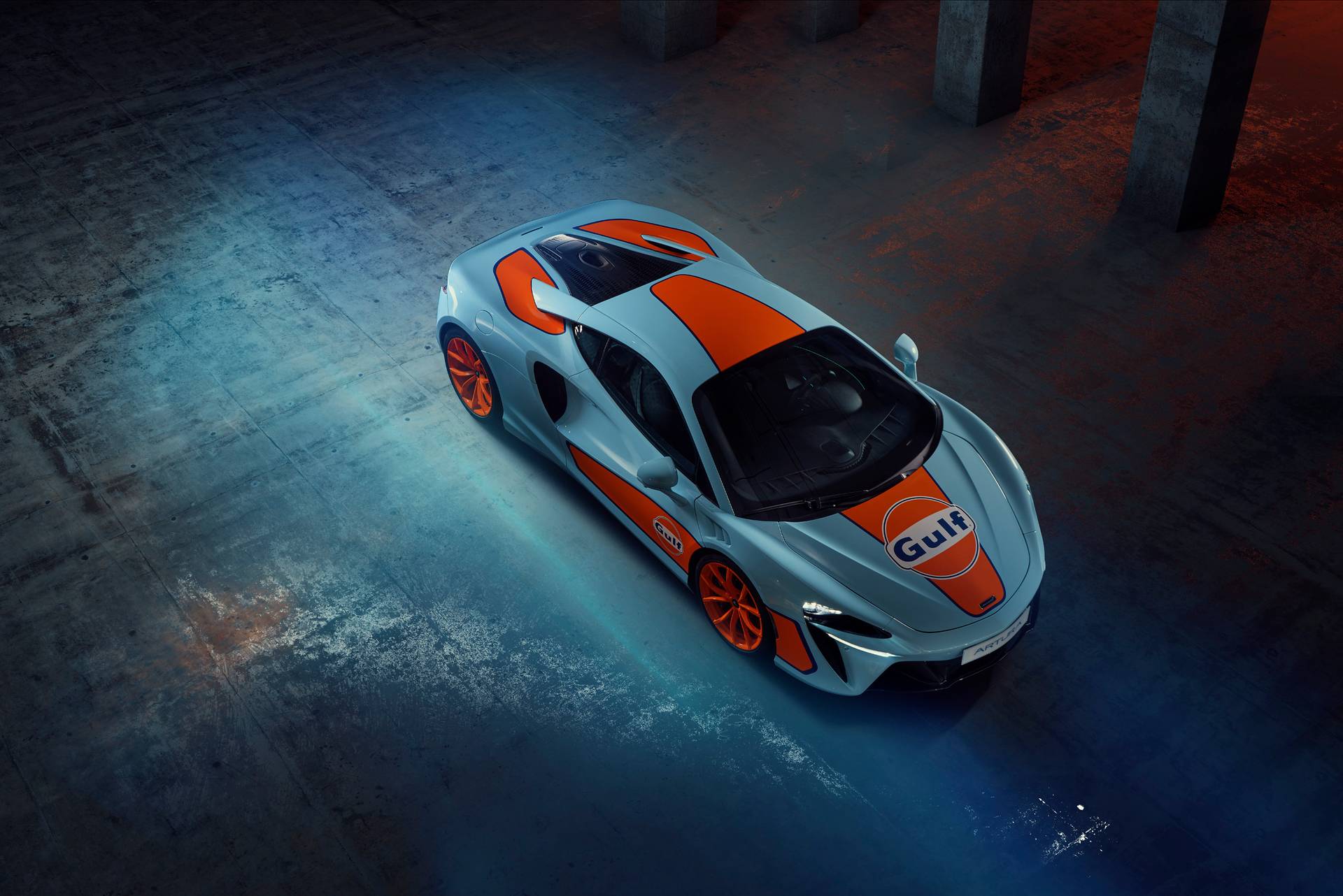 McLaren Artura with Gulf Livery