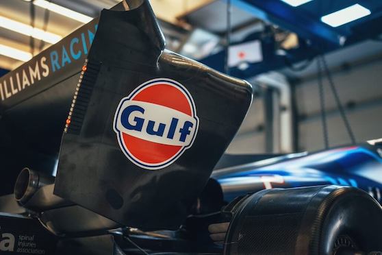 Gulf Logo on car
